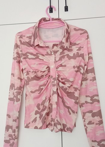 Pembe Kamuflaj Desenli Kadın Gömlek