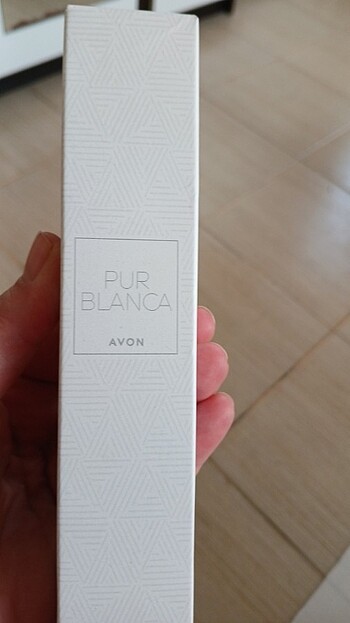 Avon parfüm