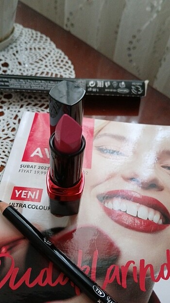 Avon Avon ruj