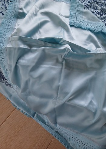 Nakışlı Pastel Mavi Yatak Örtüsü - Görsel 5