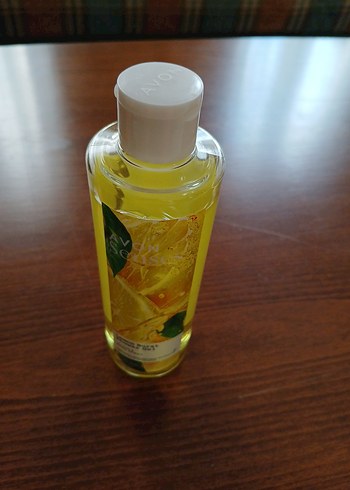 Avon Limon ve Fesleğen Özlü Duş Jeli 250ml