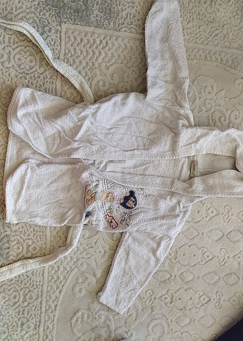 Kapüşonlu Erkek Çocuk Beyaz Nakışlı Bornoz - Görsel 5