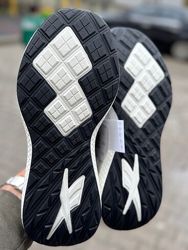 41 Beden Sıfır etiketli reebok