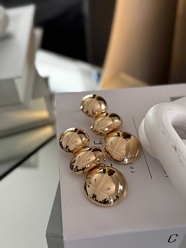 Diğer Gold küpe