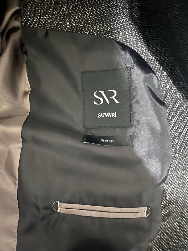 Gri Düğmeli Erkek Takım Elbise - Görsel 3