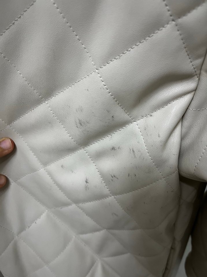 Düğmeli Beyaz Kadın Deri Ceket - Görsel 3