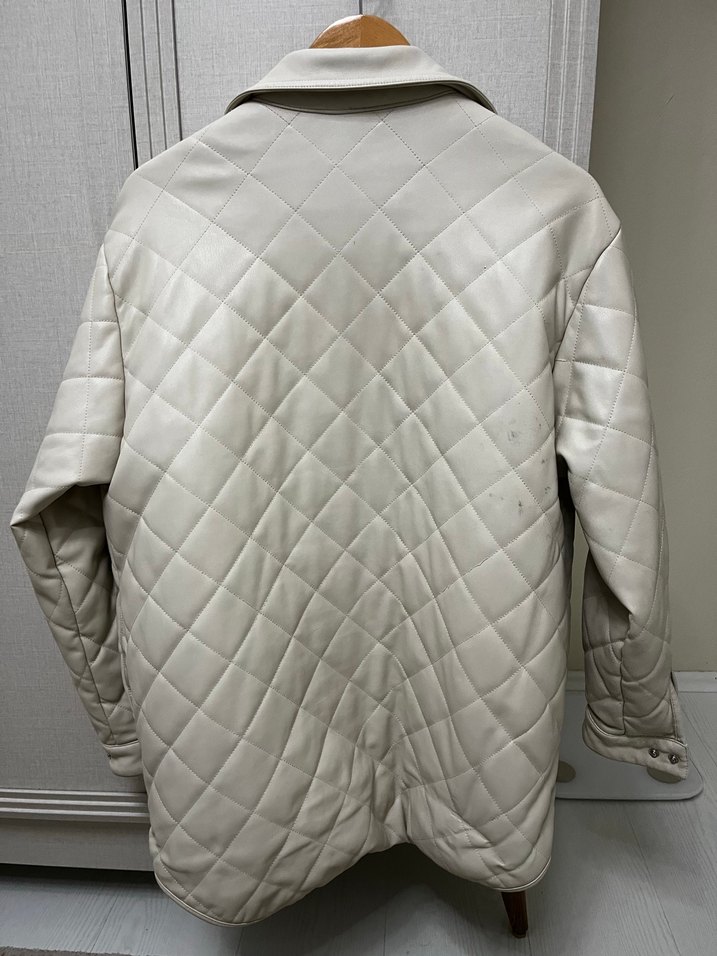 Düğmeli Beyaz Kadın Deri Ceket - Görsel 2