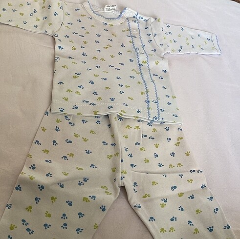 Erkek bebek pijama takımı