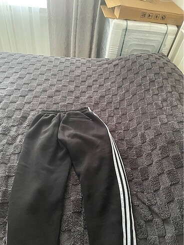 l Beden çeşitli Renk adidas esofman