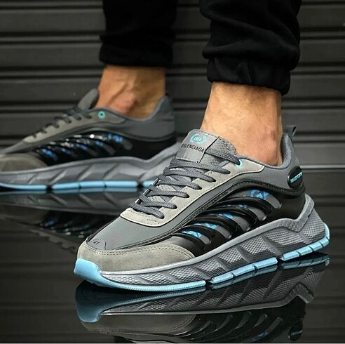 Balenciaga 42