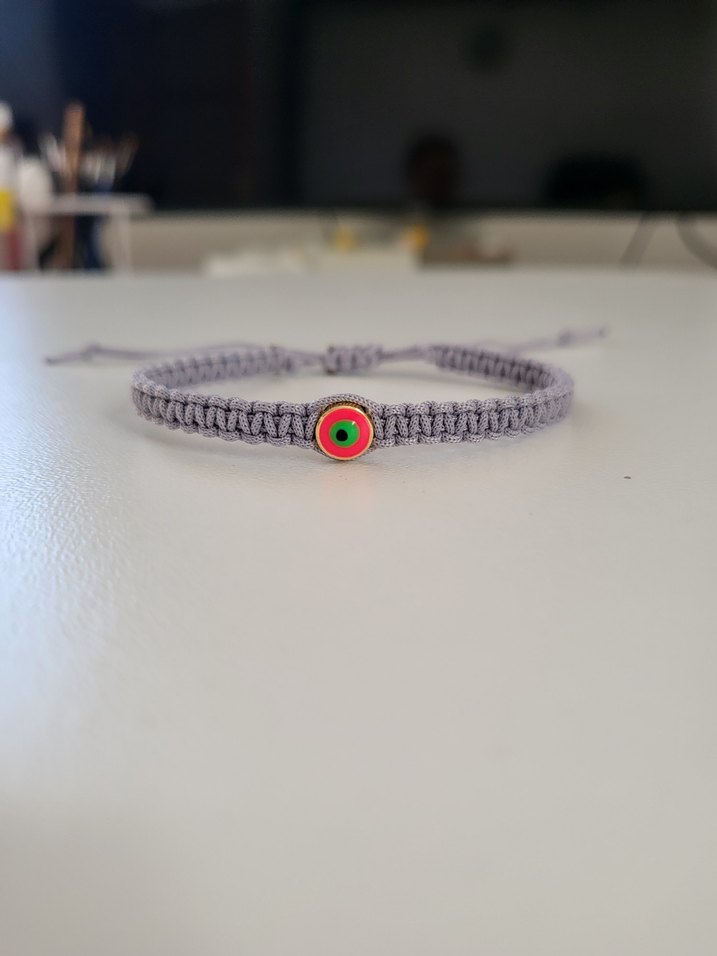 Pembe ve gri renkli örgü bileklik - Görsel 4