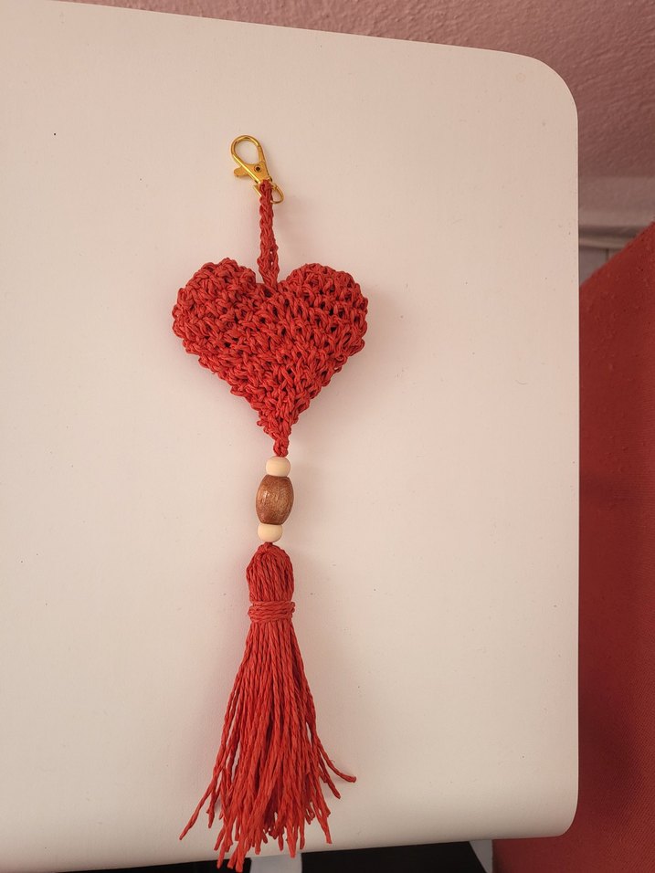 kağıt ipten çanta aksesuarı charmı kalp figürlü - Görsel 3