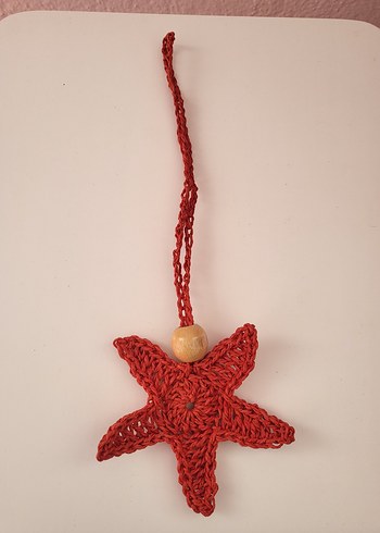 kırmızı kağıt ipten yıldız figürlü çanta aksesuarı charmı - Görsel 2