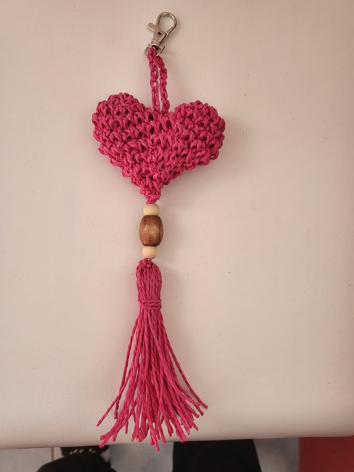 kağıt ipten çanta aksesuarı charmı kalp figürlü - Görsel 2