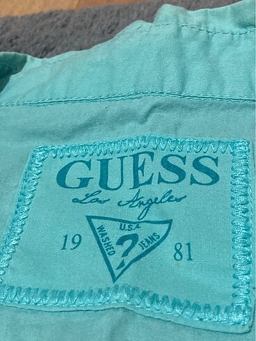 Guess guess turkuaz gomlek #y2k