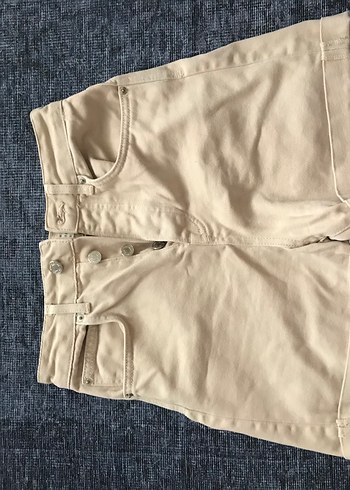 Düğmeli Bej Kadın Denim Şort