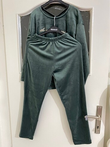 m Beden Pijama takımı