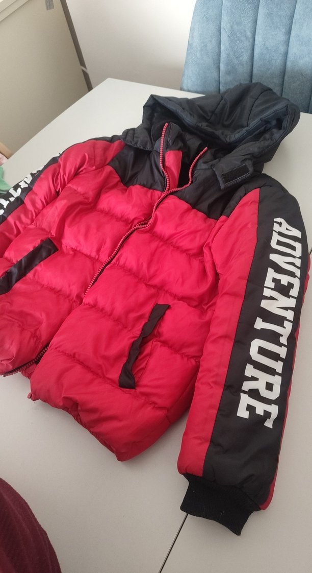 kırmızı mont - Görsel 3