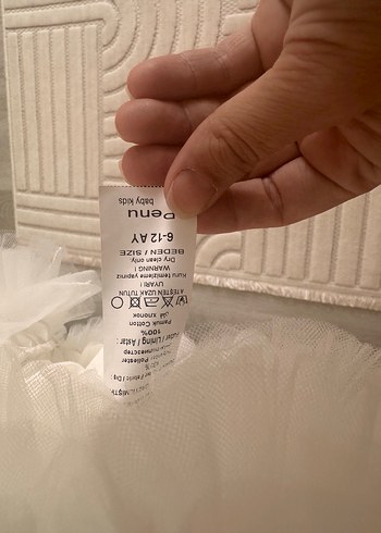 9-12 Ay Beden Kız Çocuk Beyaz Fırfırlı Uzun Kollu Elbise