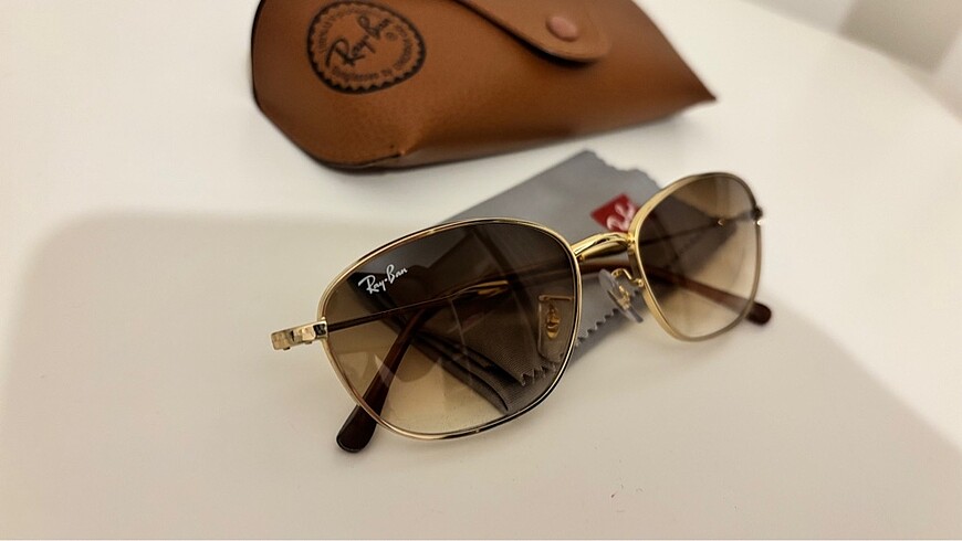 Ray-Ban Kadın Güneş Gözlüğü
