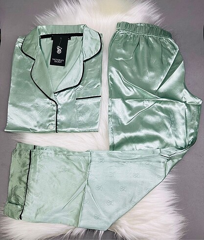 Pijama takımı