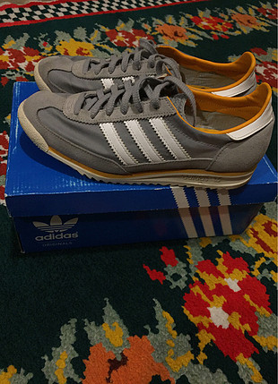 Adidas spor ayakkabı 