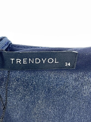 34 Beden çeşitli Renk Trendyol & Milla Günlük Elbise %70 İndirimli.