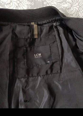 Dik Yaka Siyah Fermuarlı Kadın Ceket - Görsel 4