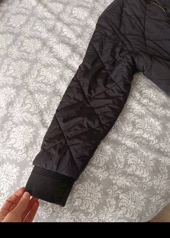 Dik Yaka Siyah Fermuarlı Kadın Ceket - Görsel 3