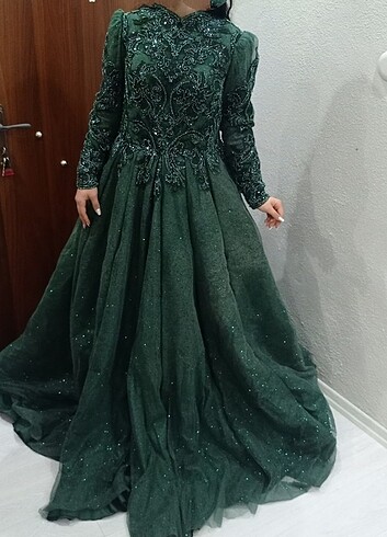 Nisan elbise 