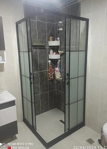 DUŞAKABİN 