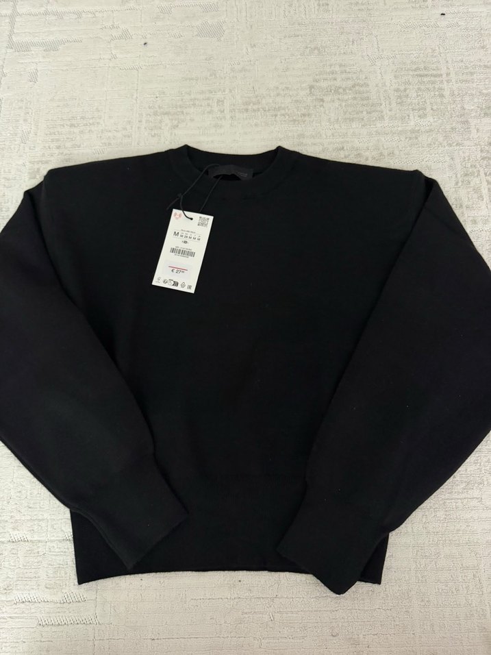 Zara Siyah Bisiklet Yaka Rahat Sweatshirt — görsel 3/7