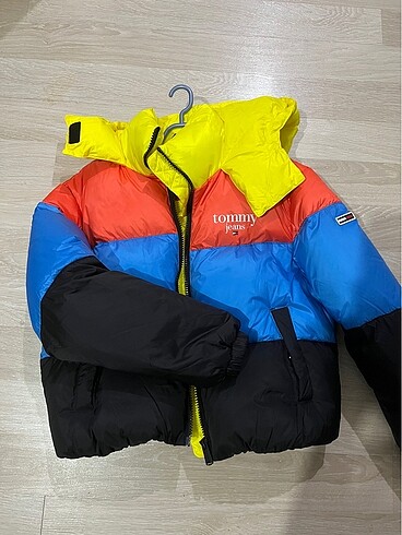 Tommy jeans şişme mont