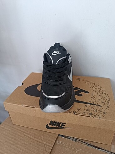 36 Beden Nike Kadın Spor Ayakkabı