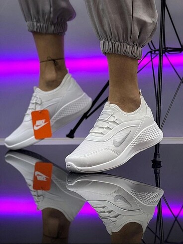 Nike Kadın Spor Ayakkabı