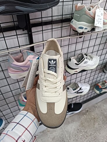 Adidas Kadın Spor Ayakkabı