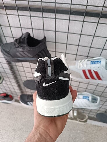 40 Beden Nike Erkek Spor Ayakkabı