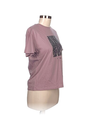 Hummel T-shirt %70 İndirimli. - Görsel 2