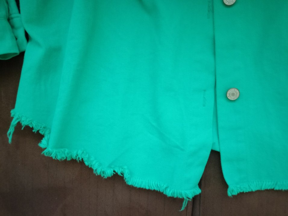 Perry eteği püsküllü gabardin yeşil standart beden ceket gömlek - Görsel 4