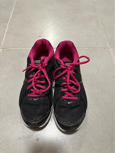 Nike kadin spor ayakkabi