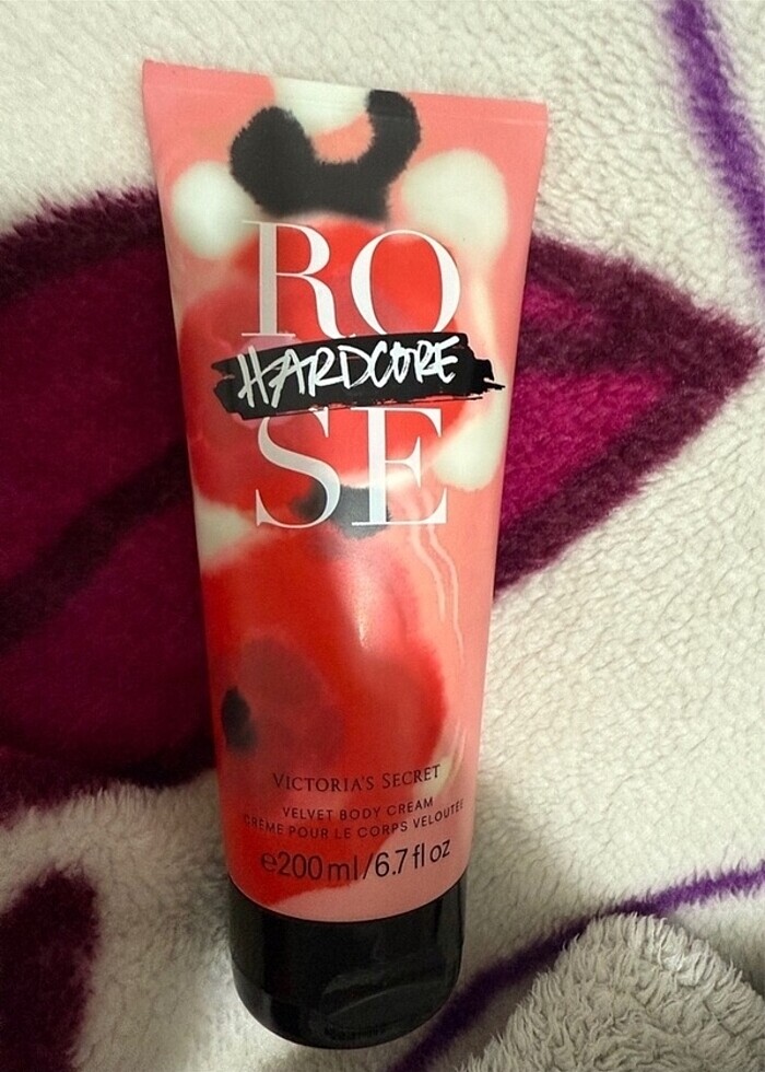 VICTORIA SECRET ORİJİNAL VÜCUT KREMİ - Görsel 2