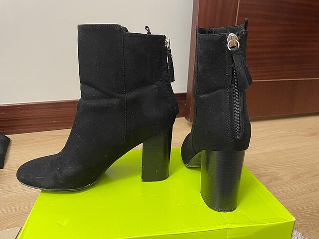 H&M Topuklu süet bot