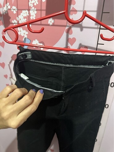 8 Yaş Beden Siyah gabardin beli kenarlardan liycra lı pantalon (Okan giyim m