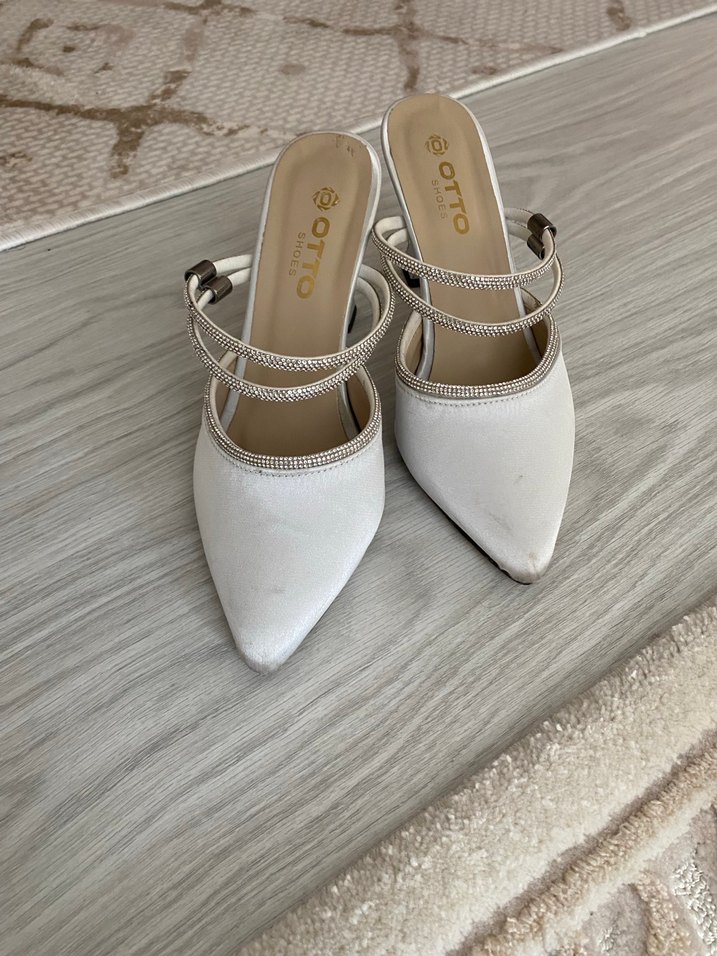 Beyaz Saten Stiletto Bantlı Kadın Ayakkabı - Görsel 2