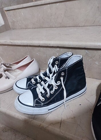 Nike Üç Ayakkabi