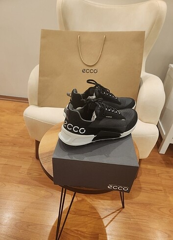 Original ecco 4 numara