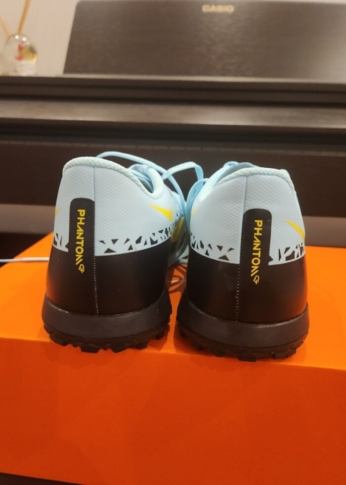 Original Nike hali saha ayakkabisi - Görsel 4