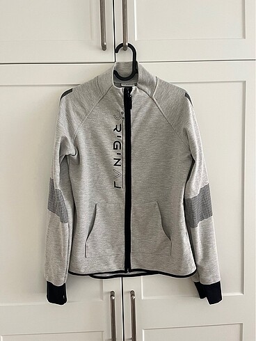 LC Waikiki Gri sweat????