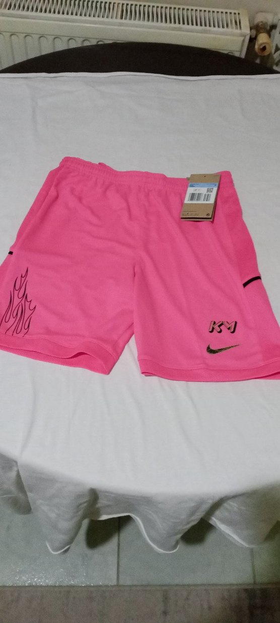Nike DRI-FIT Orjinal Sıfır etiketli Kids Pembe Baskılı Şort - Görsel 2
