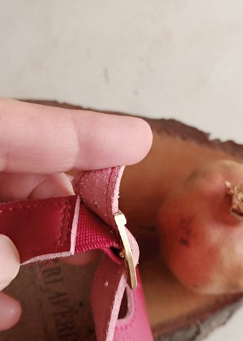 37 Beden Kırmızı Kadın Dolgu Topuklu Hakiki Deri Sandalet